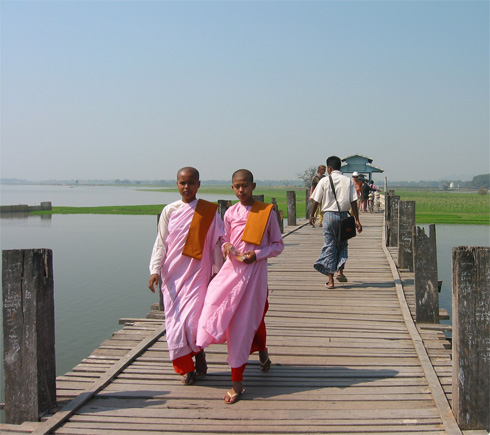 The U Bein Bridge, in Amarapura, Myanmar, is the world's longest teak bridge.