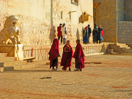 Tibetan monks