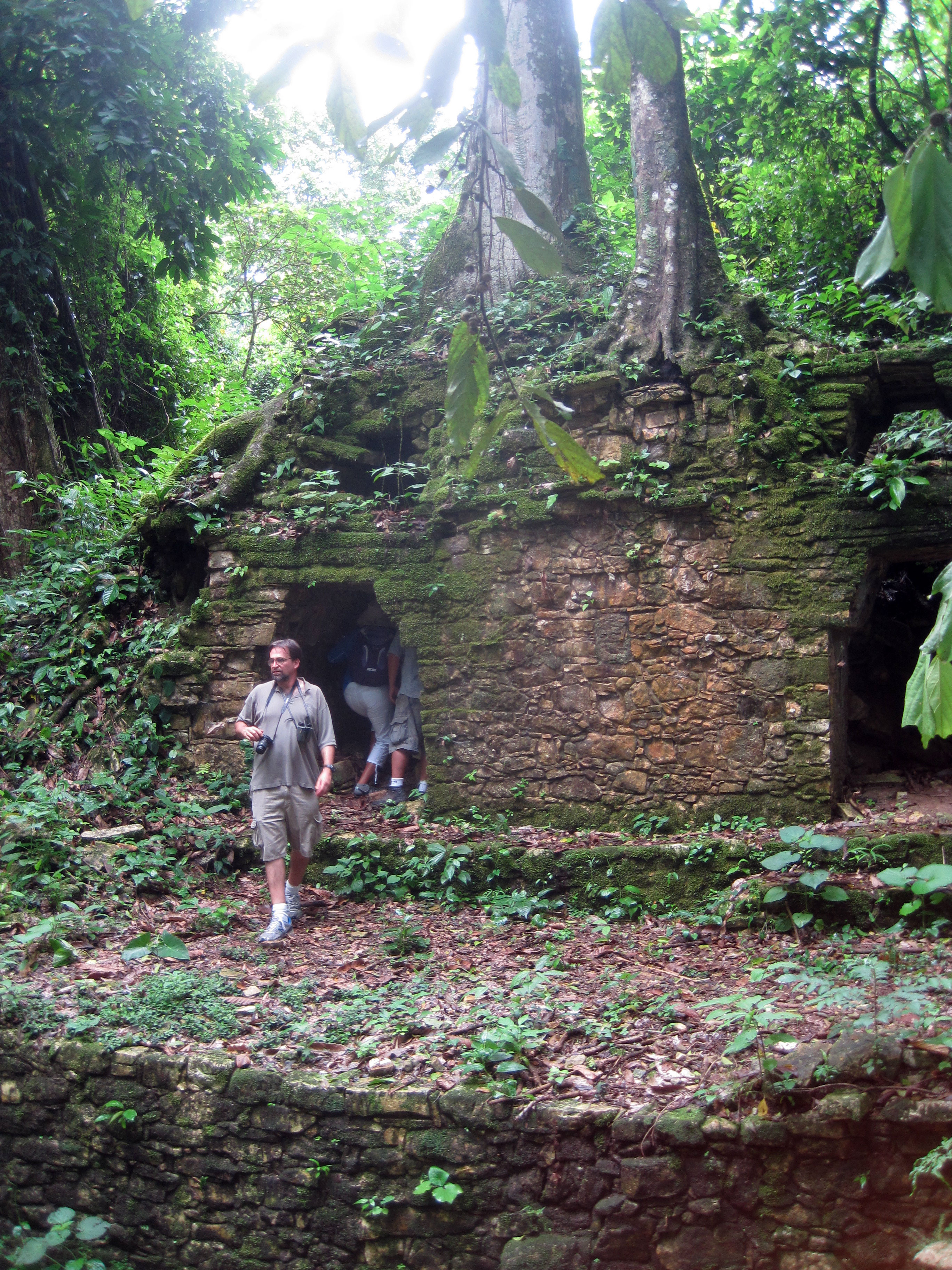 Exploring the Mayan ruins of Palenque